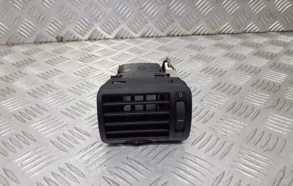 Volkswagen PASSAT B5 Dashboard air vent grill cover trim 3B0819703D