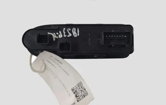 Peugeot 4007 Electric window control switch 96644917 96644917XT