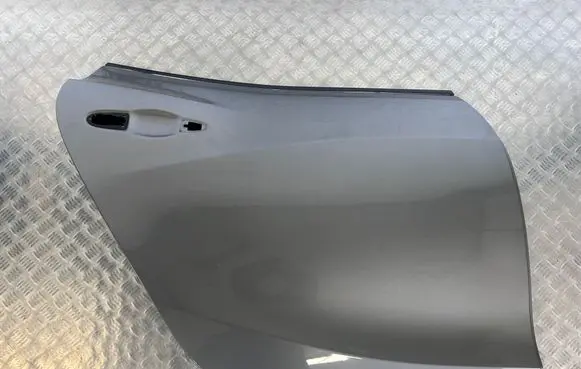 Maserati Ghibli Rear door