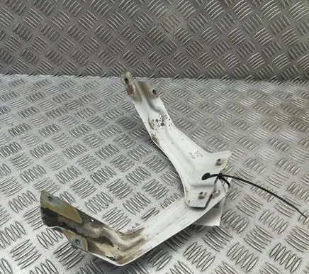 Volkswagen Scirocco Fender mounting bracket 1K8821136 1K8821135