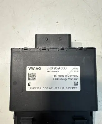 Voltage converter inverter