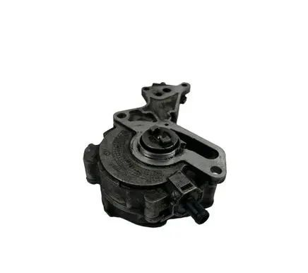 Volkswagen Golf V Vacuum pump 038145209N