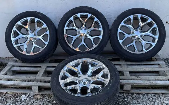 Cadillac Escalade IV R22 alloy rim 