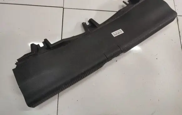 Skoda Octavia Mk2 (1Z) Other trunk/boot trim element 1Z9863485B