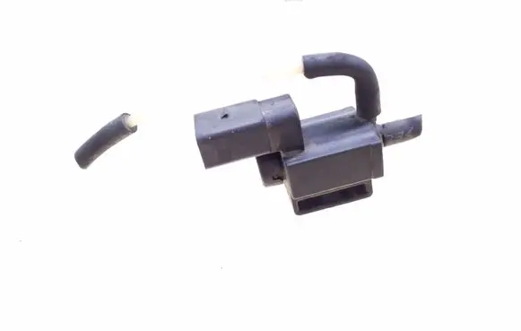 Audi A3 S3 A3 Sportback 8P Turbo solenoid valve 037906283C