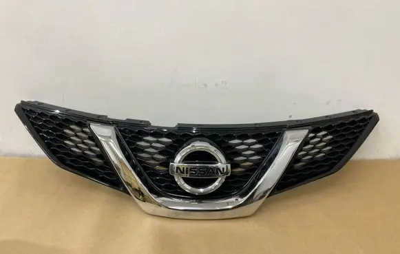 Nissan Qashqai Front grill 623124EA0D