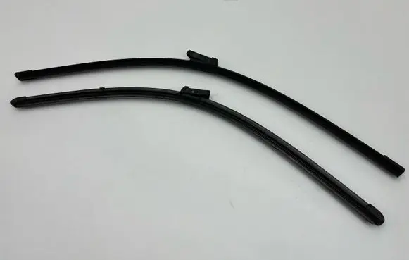 Headlight wiper blade set