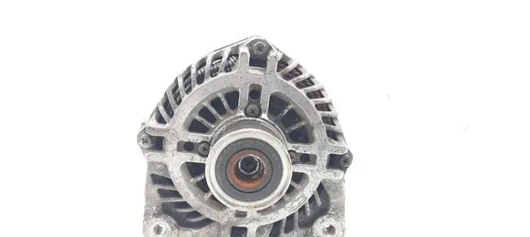 Opel Vivaro Generator/alternator 231009096R A003TX1781ZE