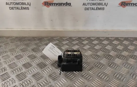 Mercedes-Benz S W221 Air suspension valve block A2513200058