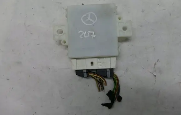 Mercedes-Benz E A207 Parking PDC control unit/module A2129009505
