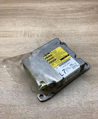 Toyota Corolla E120 E130 Airbag control unit/module 8917002400
