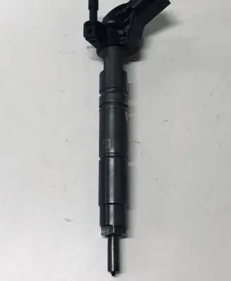 Mercedes-Benz E W211 Fuel injector A6420700587 0445115027