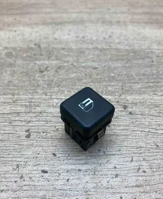 BMW 5 E39 Central locking switch button 8360828 USED