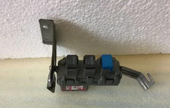 Honda Civic IX Fuse module TV00030