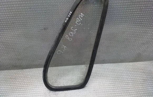 Mercedes-Benz 207 310 Front door vent window glass four-door 