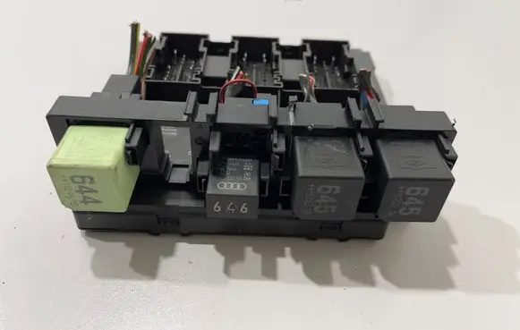Volkswagen PASSAT B7 Comfort/convenience module 3AA937087C S0455 H413