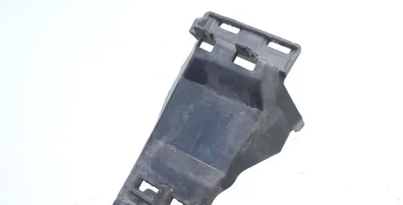 Mercedes-Benz E A207 Front bumper mounting bracket A2078850216