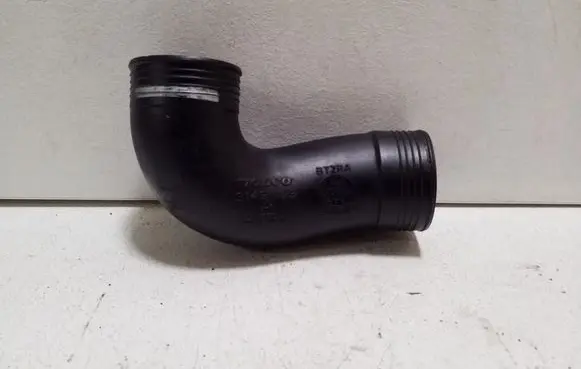Volvo XC60 Intercooler hose/pipe 31431109