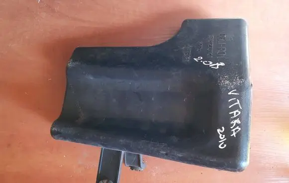 Intake resonator