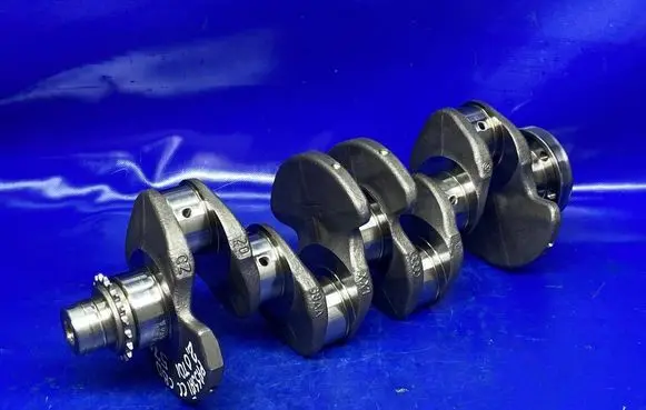 Volkswagen PASSAT CC Crankshaft 38AA