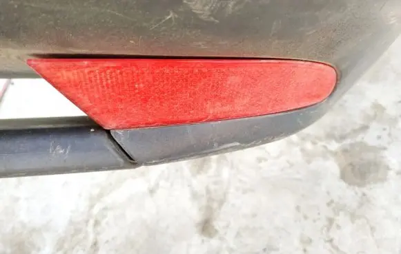 Rear tail light reflector