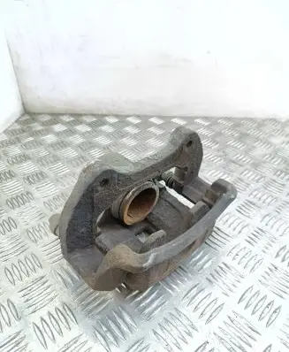 Opel Insignia A Front brake caliper