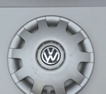 Volkswagen Golf IV R14 wheel hub/cap/trim 1J0601147L