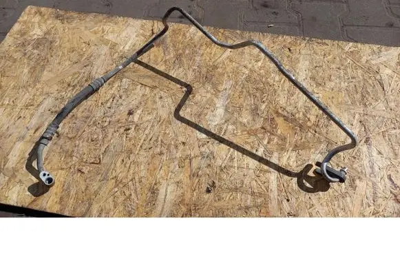 Ford Focus C-MAX Air conditioning (A/C) pipe/hose