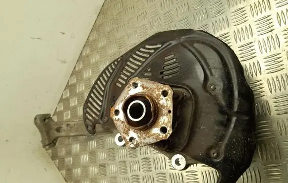 Audi Q8 e-tron Front wheel hub 4M0407560