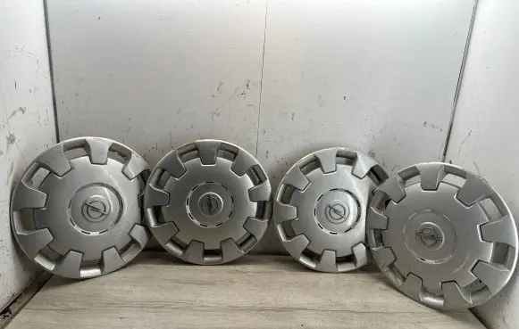 Opel Astra G R15 wheel hub/cap/trim 24413158 0461060860 24413155KK