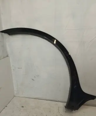BMW X3 E83 Front arch trim 7142100100105