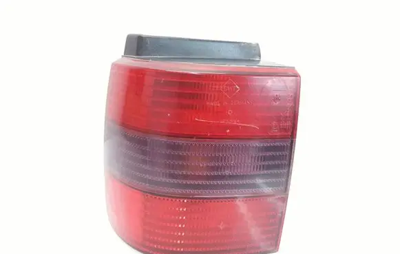 Volkswagen PASSAT B4 Rear/tail lights 3A9945111B
