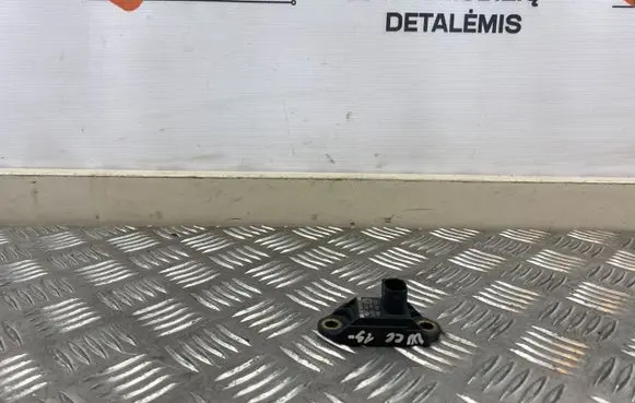 Volkswagen PASSAT CC Acceleration sensor 3C0907651