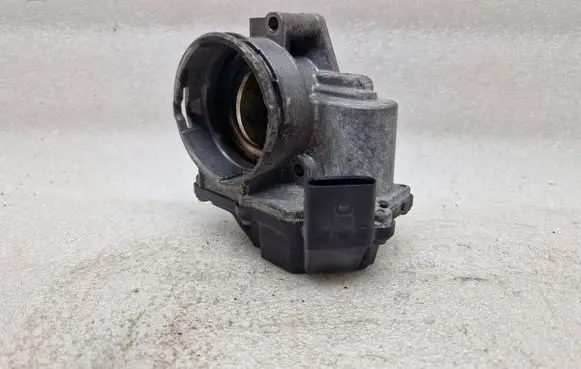 Volkswagen Golf V Throttle valve 03G128063G 0609071328 V100