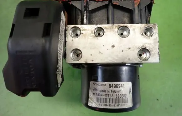 Volvo S80 ABS Pump