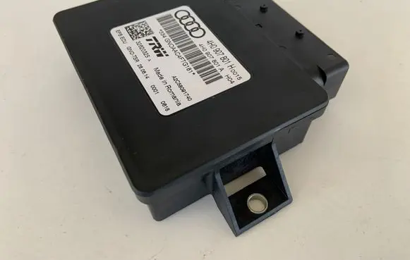 Audi A6 S6 C7 4G Hand brake control module 4H0907801H 4H0907801A