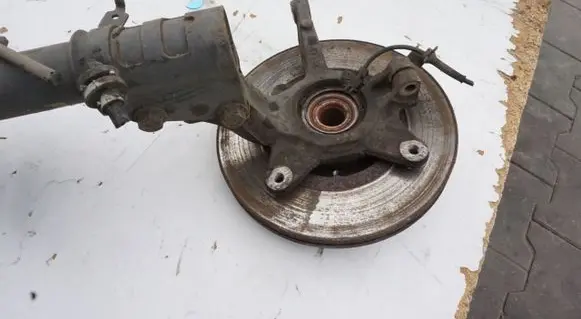 Renault Kangoo II Front wheel hub spindle knuckle