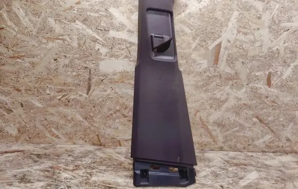 Cadillac XTS (B) pillar trim (top)