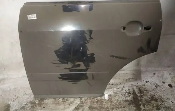 Audi A2 Rear door juodos