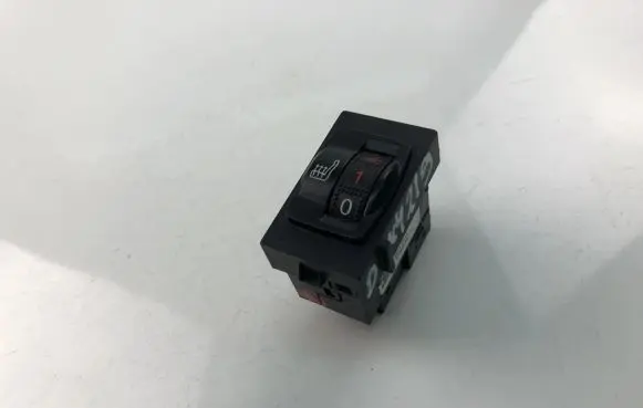 Peugeot 508 II Seat heating switch 96659251XT