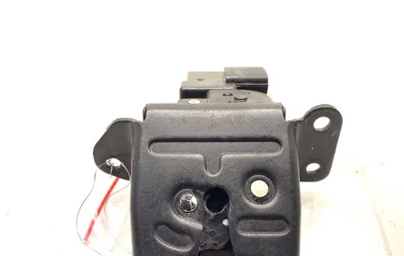 KIA Ceed Tailgate exterior lock 