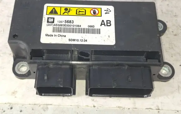 Opel Astra J Airbag control unit/module 13575683 AS5683E000101064 SDM101204