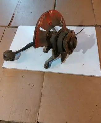 BMW 7 E38 Front wheel hub