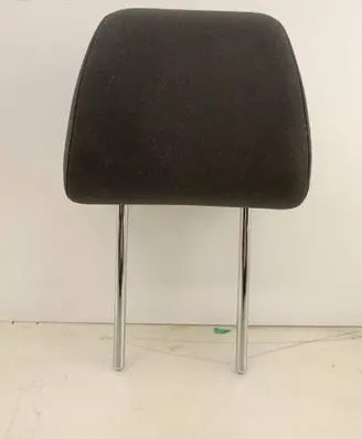 Volkswagen Golf VI Front seat headrest 