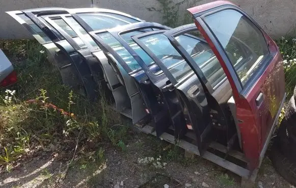 Ford Explorer Front door