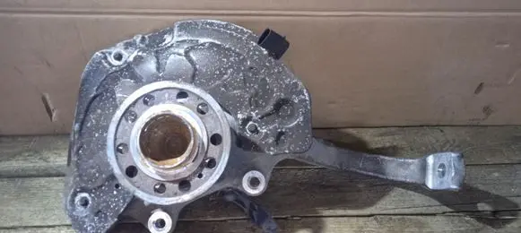 Mercedes-Benz E W213 Front wheel hub A0004212520
