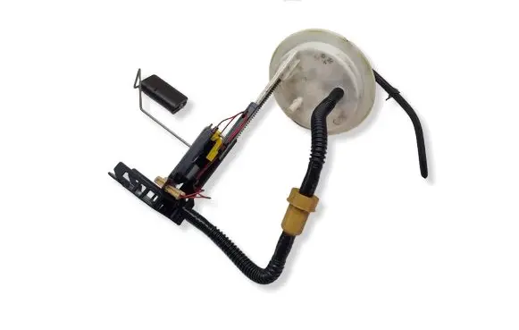 BMW 5 E60 E61 Fuel level sensor 6765849