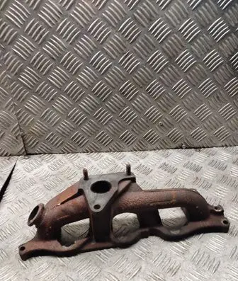 Nissan Primera Exhaust manifold