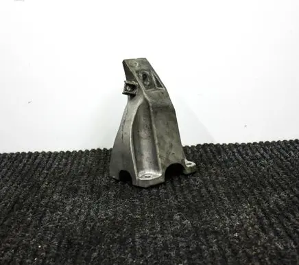 BMW X5 F15 Engine mounting bracket 6852861