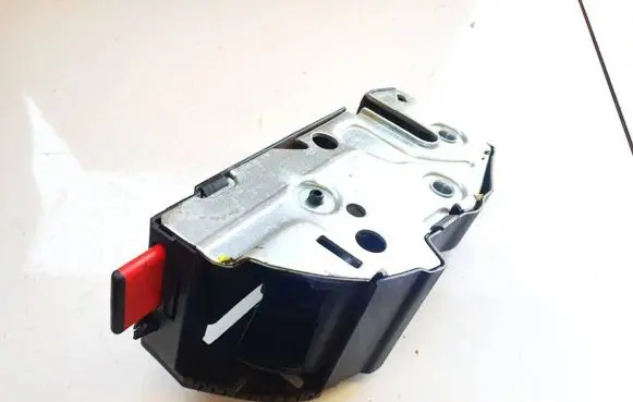 Volkswagen Golf VI Seat back rest lock catch 1k0885681e